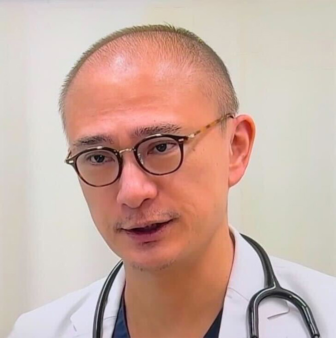 院長画像